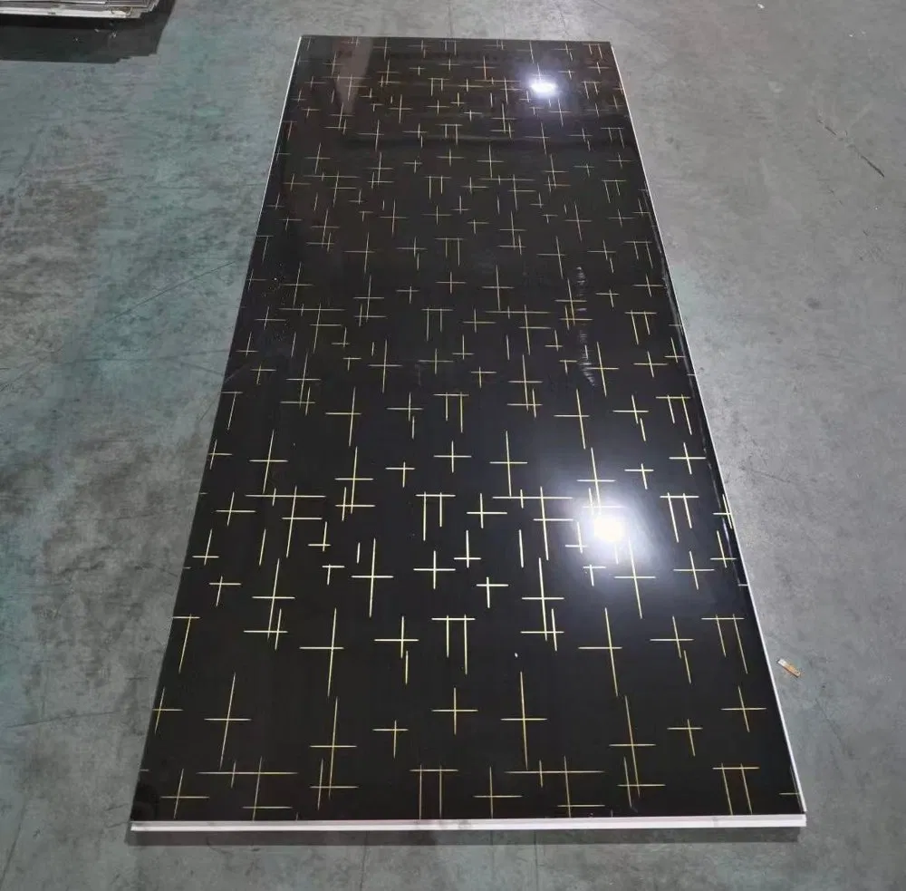 Tấm Ốp Tường WPC/SPC Hình Học Đen & Vàng – Ốp Sang Trọng Bóng Loáng — ảnh 1